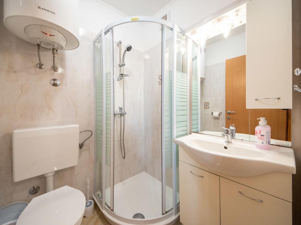 Apartment Kristijan By Interhome Brseč Zewnętrze zdjęcie